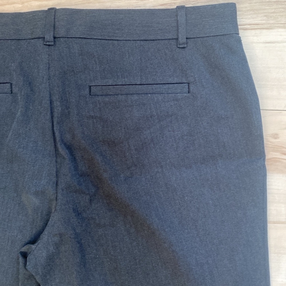 Gap Womens 14 T Skinny Ankle Slacks. Grey. Front zipper pockets and faux back - Picture 9 of 12